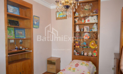 Mənzil 3-комн 90 m² - Yurievskaya, Batumi