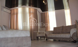 Mənzil 3-комн 80 m² - Zuraba Qorqiladze, Batumi