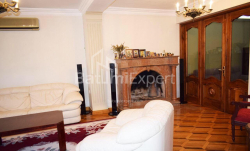 Mənzil 6-комн 155 m² - Xaydarə Abaşidze, Batumi