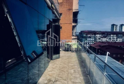 Mənzil 3-комн 124 m² - Vaxtanq Qorqasali, Batumi