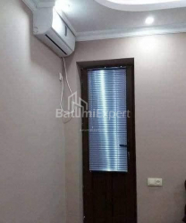 Mənzil 3-комн 65 m² - Şerif Ximşiaşvili, Batumi