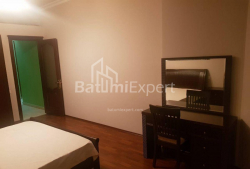 Mənzil 3-комн 100 m² - Yurievskaya, Batumi