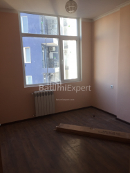 Mənzil 3-комн 76 m² - Niko Pirosmani, Batumi