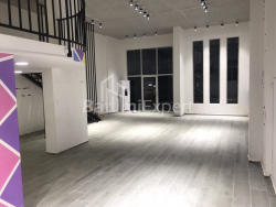 Ofis 2-комн 130 m² - Ekvtime Takaişvili, Batumi