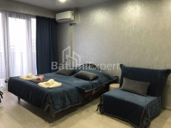 Mənzil 1-комн 38 m² - Şerif Ximşiaşvili, Batumi