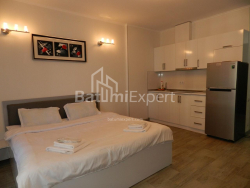 Mənzil 1-комн 33 m² - Şerif Ximşiaşvili, Batumi
