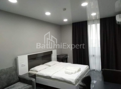 Mənzil 1-комн 35.7 m² - Qəhrəmanlar Xiyabanı, Batumi