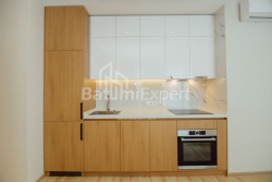 Mənzil 84 m² - Qəhrəmanlar Xiyabanı, Batumi, Gürcüstan