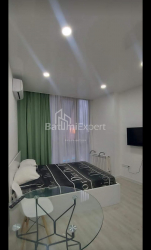 Mənzil 1-комн 28 m² - Qəhrəmanlar Xiyabanı, Batumi