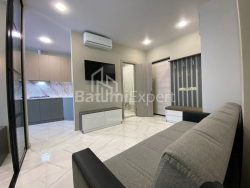 Mənzil 2-комн 48 m² - Qəhrəmanlar Xiyabanı, Batumi