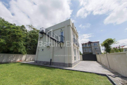 Fərdi ev 170 m² - hava limanı şosesi, Batumi, Gürcüstan