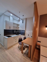 Mənzil 1-комн 30 m² - Qəhrəmanlar Xiyabanı, Batumi