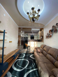 Mənzil 3-комн 60 m² - Qəhrəmanlar Xiyabanı, Batumi