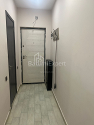 Mənzil 1-комн 31.6 m² - Qəhrəmanlar Xiyabanı, Batumi