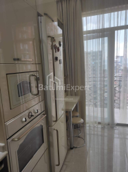 Mənzil 75 m² - Selima Ximşiaşvili, Batumi, Gürcüstan