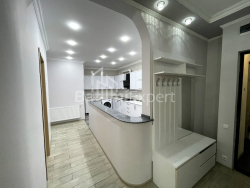 Mənzil 3-комн 110 m² - Mixail Cavaxişvili, Batumi