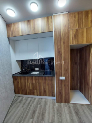 Mənzil 2-комн 43.5 m² - Qəhrəmanlar Xiyabanı, Batumi