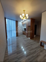 Mənzil 2-комн 43.5 m² - Qəhrəmanlar Xiyabanı, Batumi