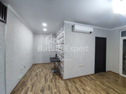 Mənzil 71.5 m² - Şerif Ximşiaşvili, Batumi, Gürcüstan