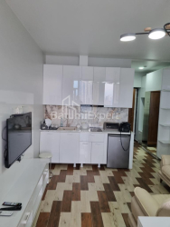 Mənzil 1-комн 40 m² - Qəhrəmanlar Xiyabanı, Batumi