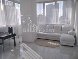 Mənzil 3-комн 75.6 m² - Niko Pirosmani, Batumi