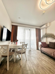 Mənzil 50 m² - Lech və Maria Kachinsky, Batumi, Gürcüstan