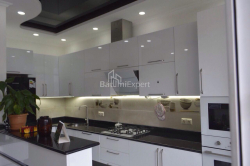 Mənzil 79.6 m² - Stefan Zubalaşvili, Batumi, Gürcüstan